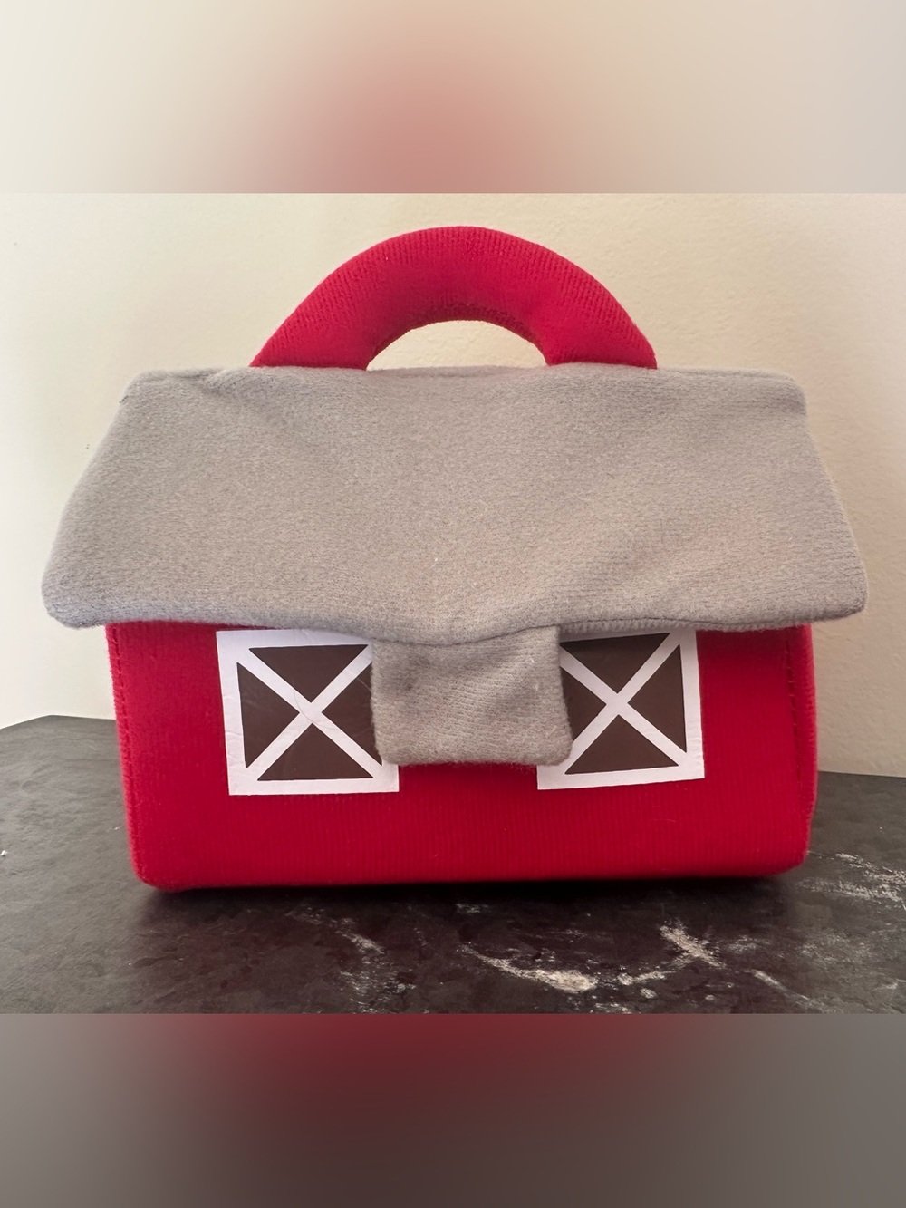 Barn carry case lunch box toy carrier